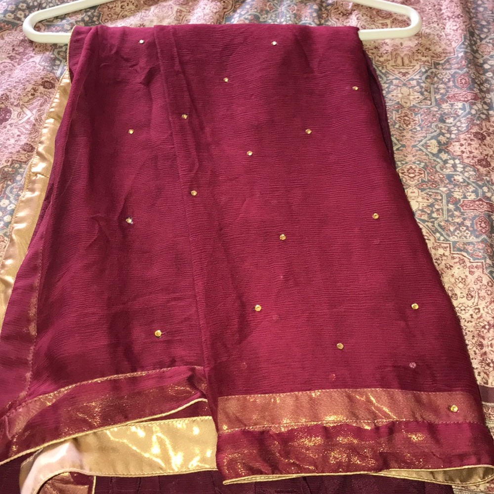 Party/Eid maroon shalwar kameez - Picture 6 of 6